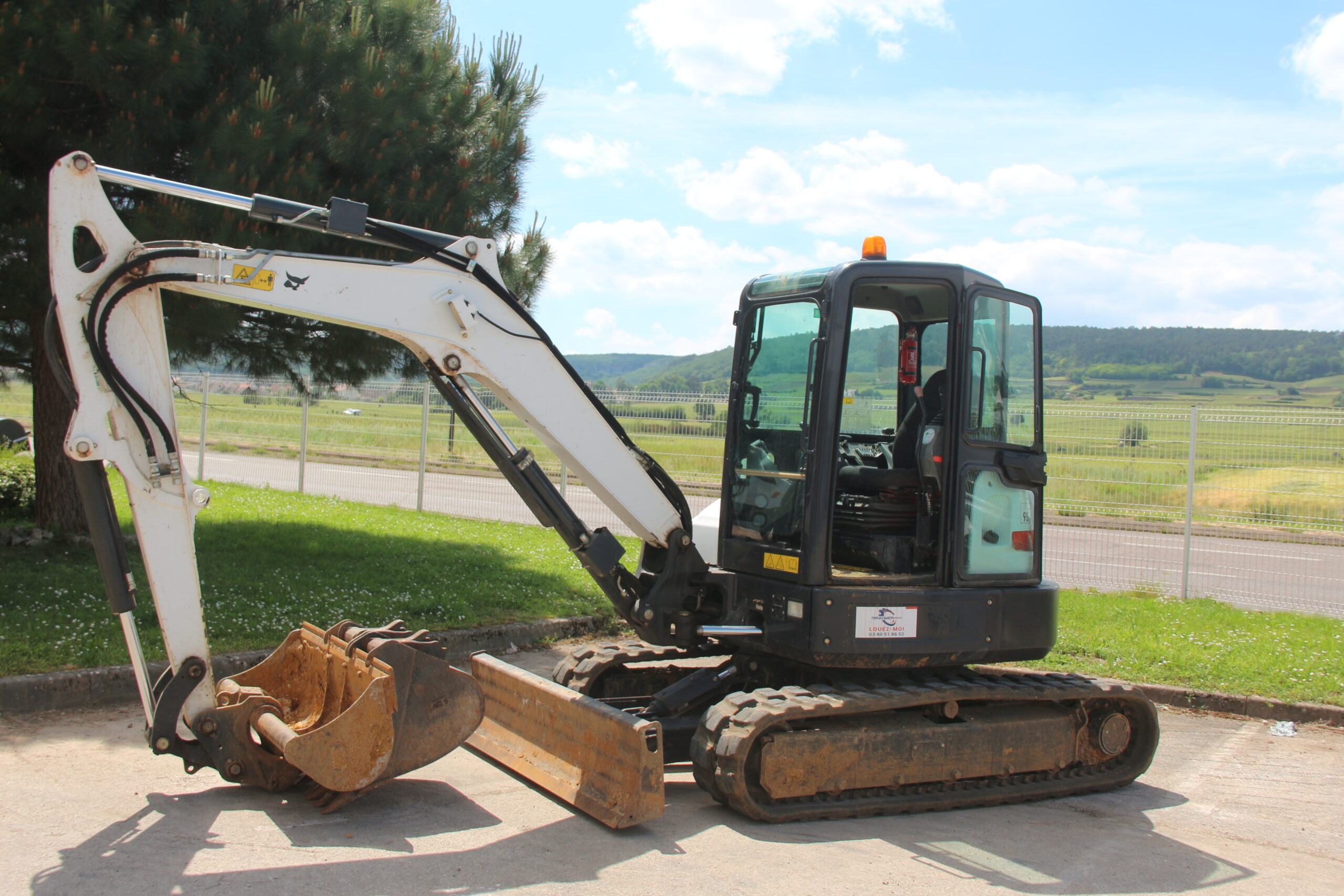 BOBCAT E50