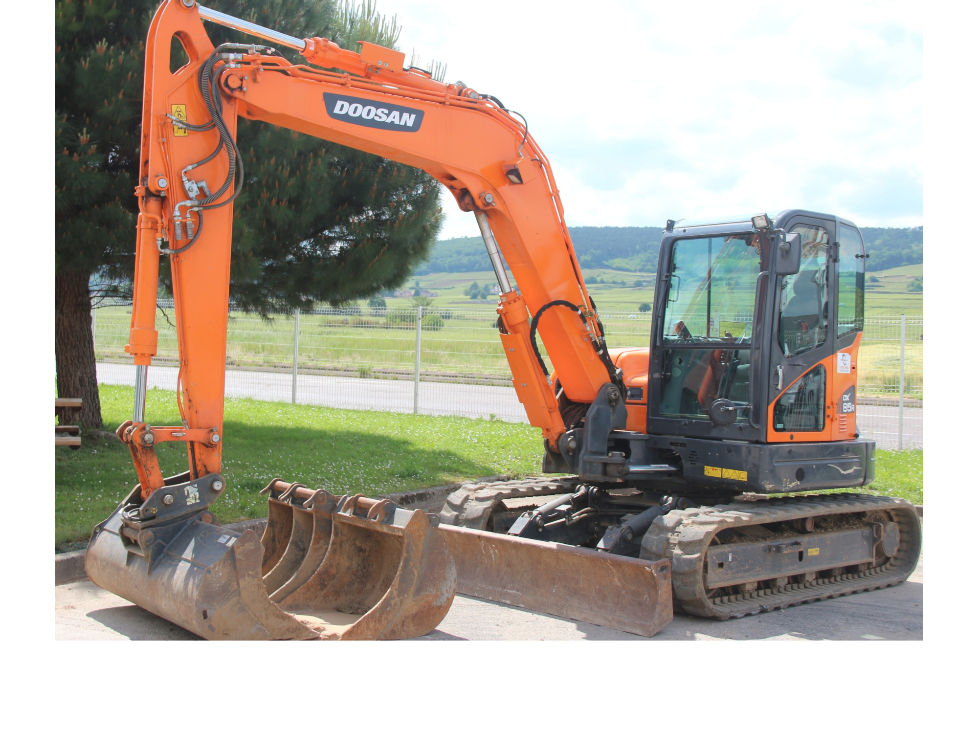 DOOSAN DX85-3